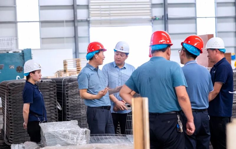 卓一簡訊|北京“峪口禽業(yè)”、柳江集團(tuán)貴賓蒞臨我司考察交流