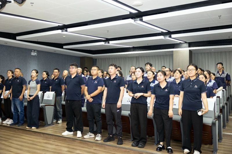 崢嶸歲月鑄軍魂，紅色精神永傳承 | 卓一牧業(yè)開展“八一”建軍節(jié)主題慶祝活動